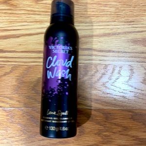Victoria secret cloud wash foaming gel cleanser